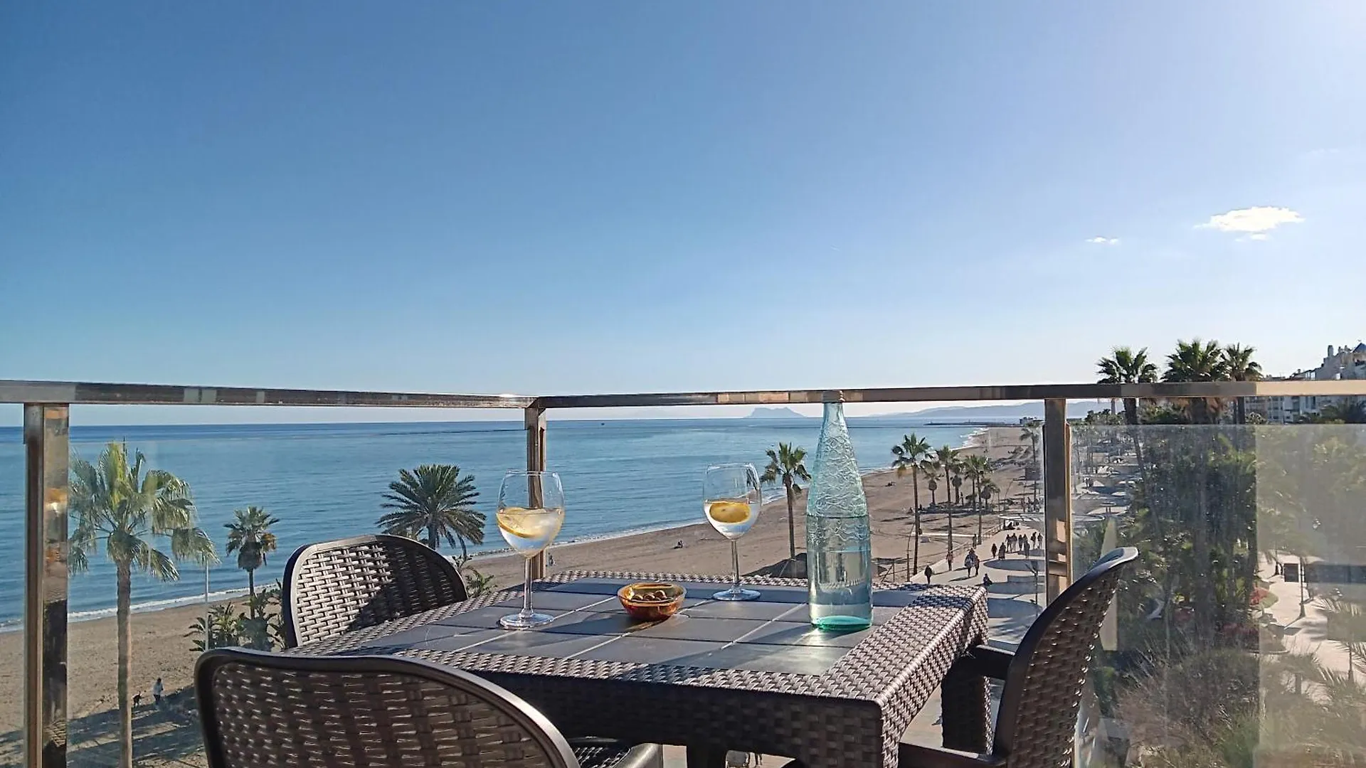 אסטפונה Alojamiento Iberia Playa דירה