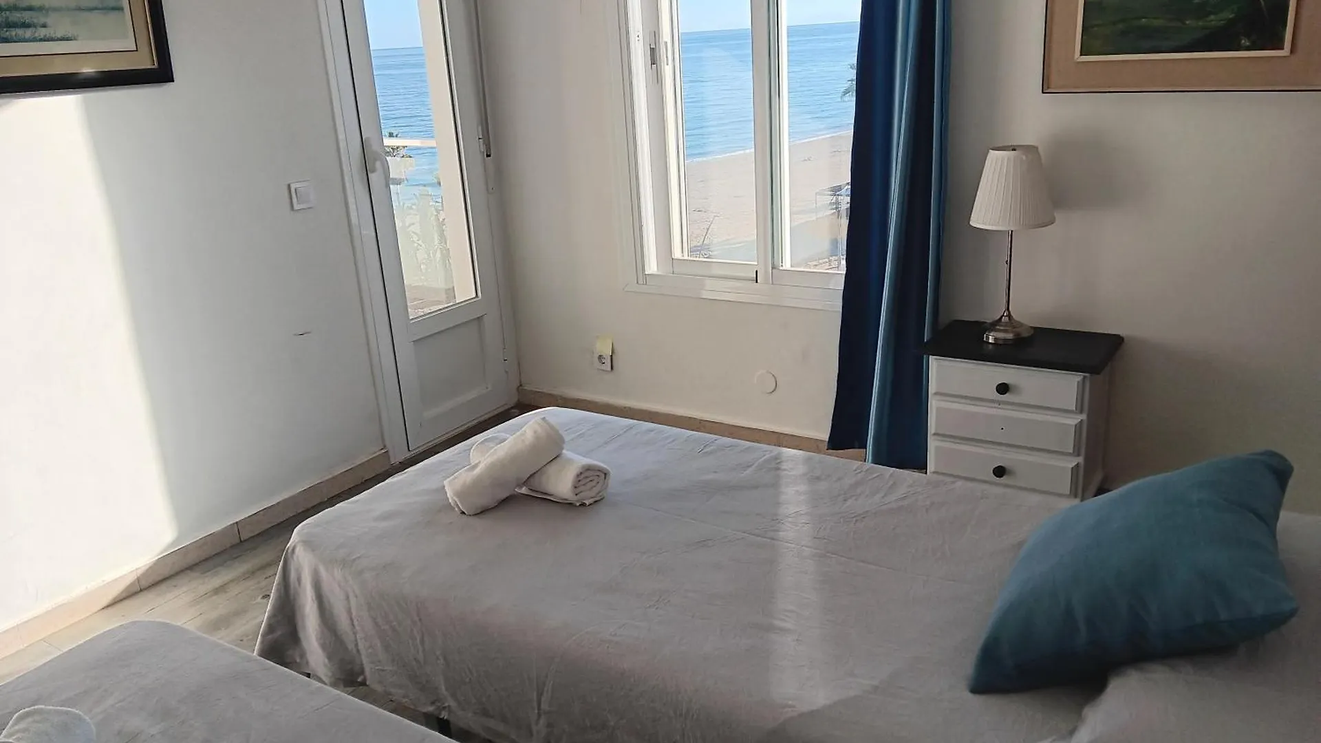Alojamiento Iberia Playa Estepona 0*,