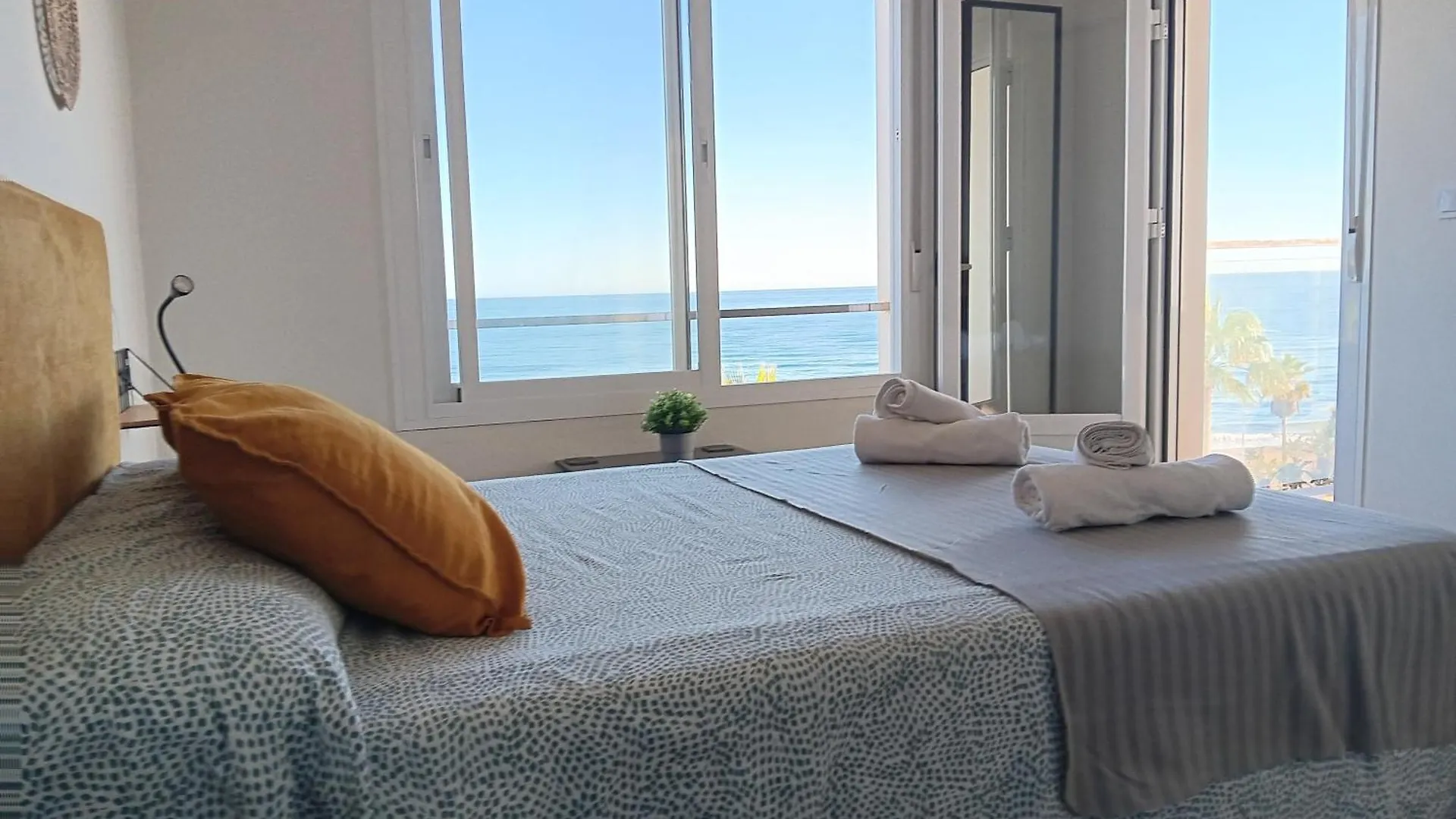 Alojamiento Iberia Playa Estepona Apartment